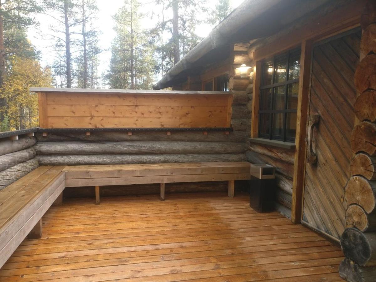Kuukkeli Log Porakka Holiday home *